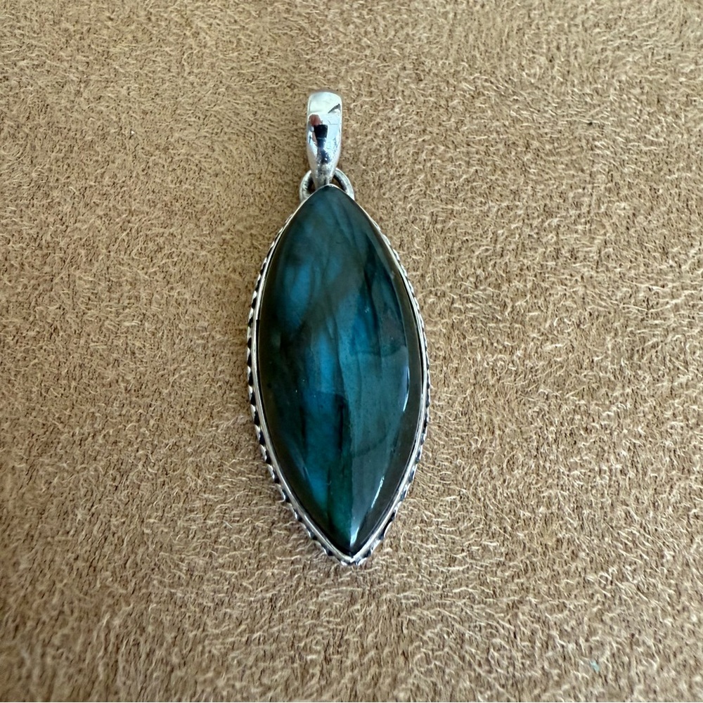 Labradorite and Silver Pendant